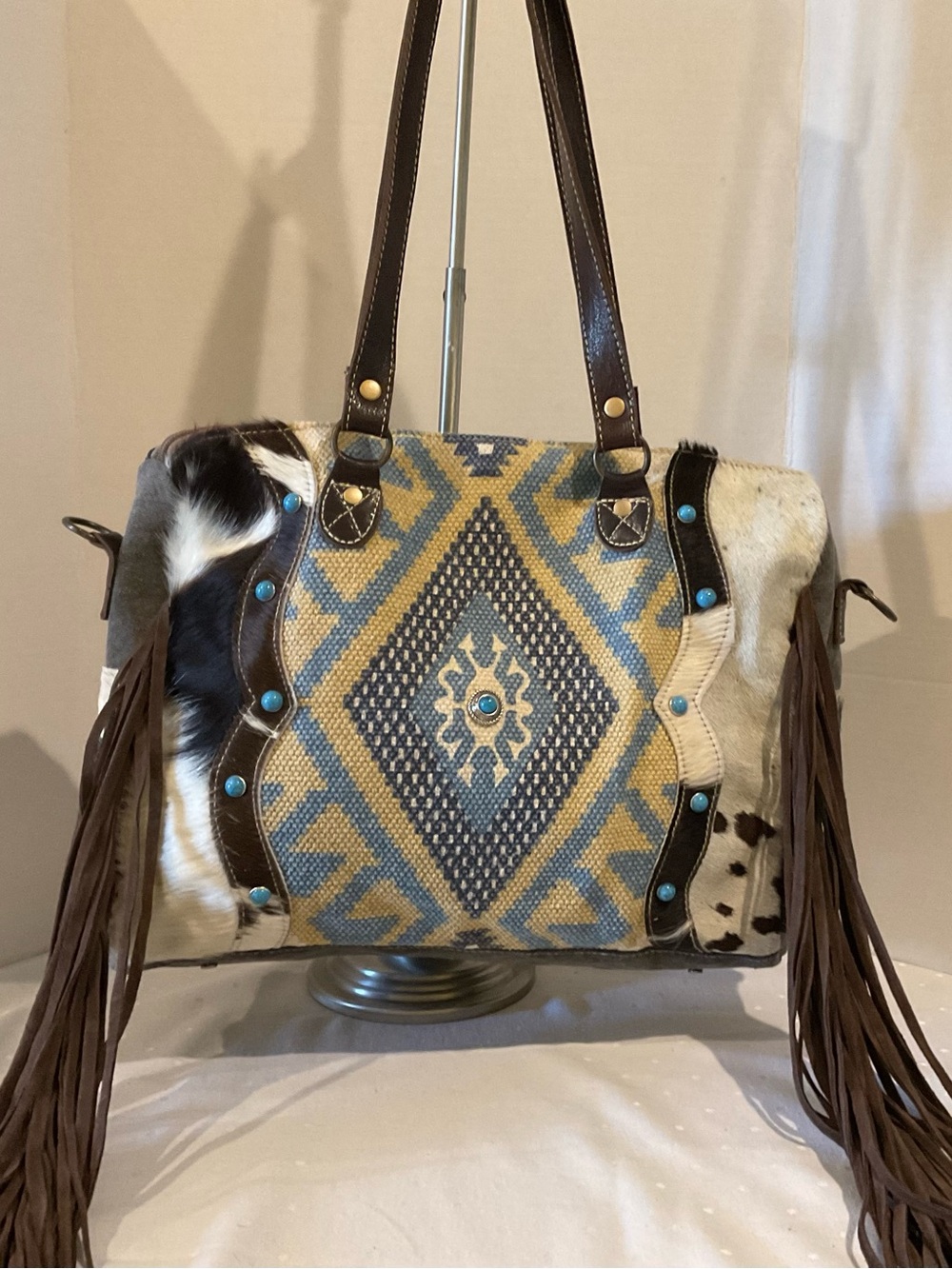 MYRA NEEDLEPOINT HANDBAG, LEATHER & HAIR CALF MATCHING GUITAR / SHOULDER STRAP